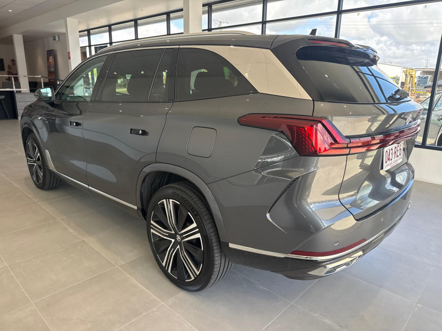 2025 MG QS IS31 Essence SUV Image 4