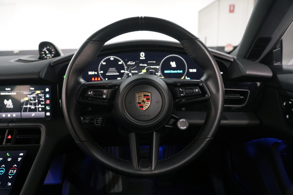 2021 Porsche Taycan 4S Coupe Image 29