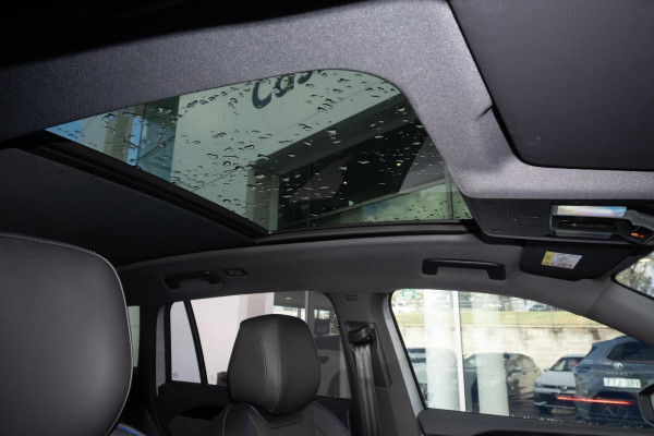2025 MY26 Volkswagen Tiguan CT 200TSI eHybrid R-Line SUV image 11