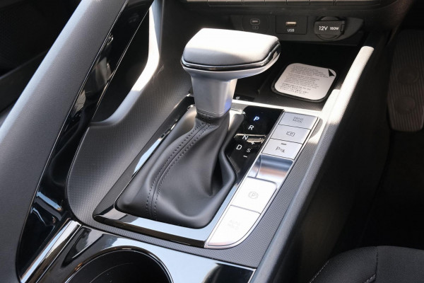 2026 Hyundai i30 CN7.V4 Hybrid Sedan Image 16