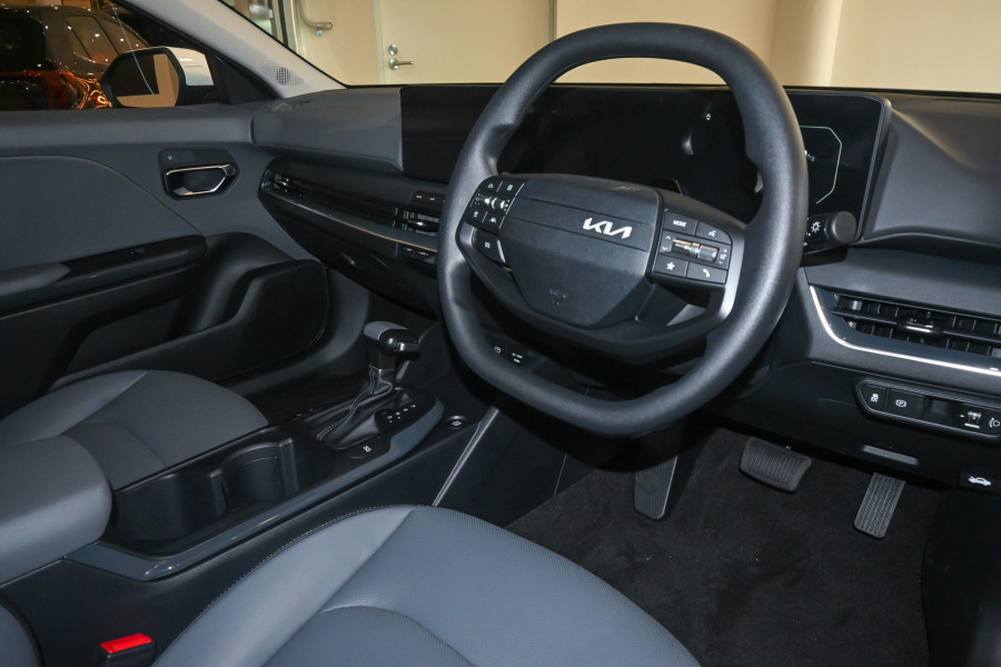 2025 Kia K4 CL4m Sport+ Sedan Image 7