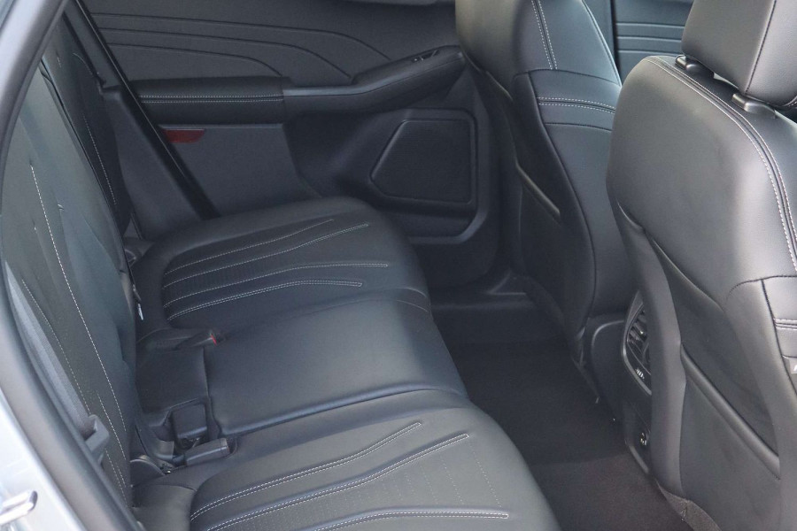 2021 Ford Escape ZH Vignale SUV Image 10