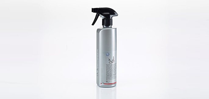 Carpet and upholstery cleaner