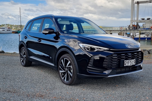 2024 MG ZS Essence 1.5P/Hybrid SUV