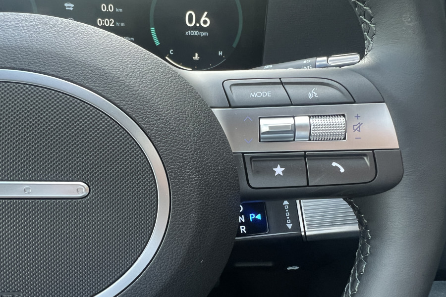 2025 Hyundai KONA SX2.V2 Hybrid Premium SUV Image 9