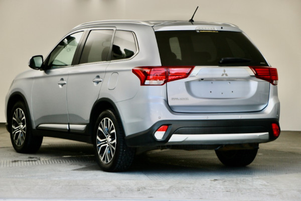 2015 MY14.5 Mitsubishi Outlander ZJ MY14.5 LS Suv Image 3