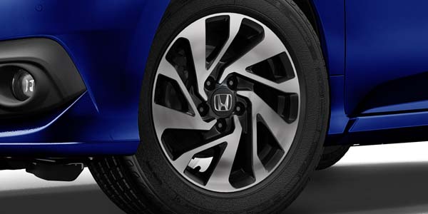 <img src="16" TWO TONE ALLOY WHEELS