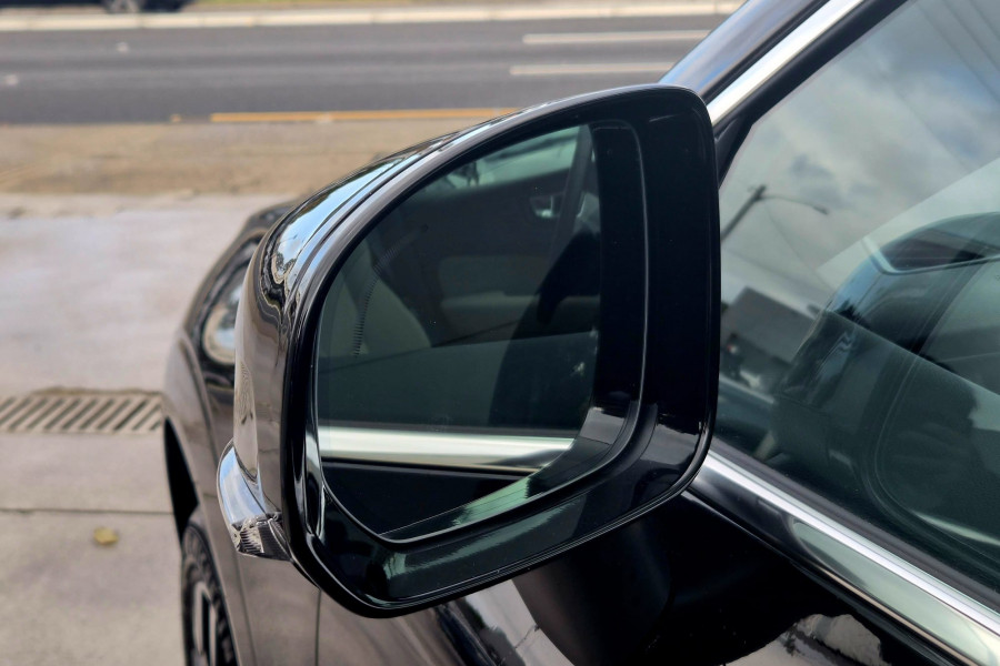 2026 Volvo XC60 UZ Plus B5 Bright SUV