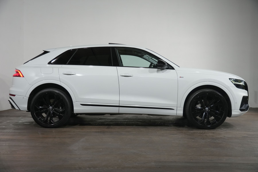 2019 Audi Q8 F1 55 TFSI SUV Image 4