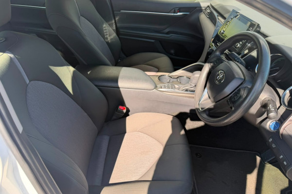 2021 Toyota Camry Hybrid AXVH70R Ascent Sedan Image 9