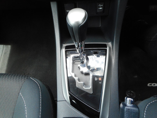 2014 Toyota Corolla ZRE172R SX Sedan