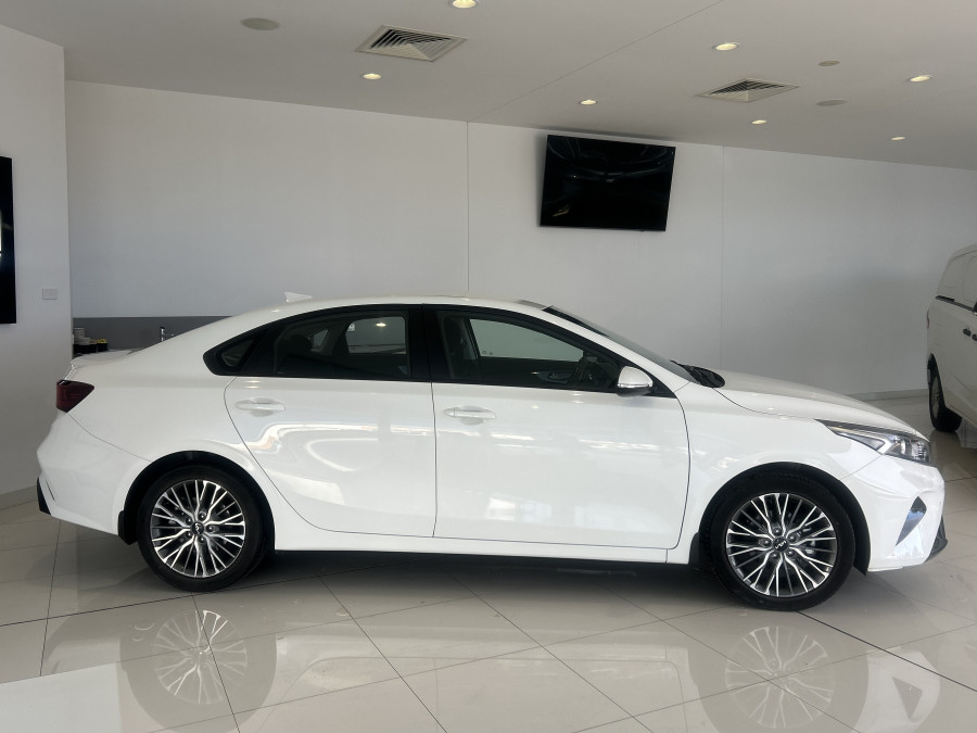 2021 MY22 Kia Cerato BD Sport Sedan Image 4