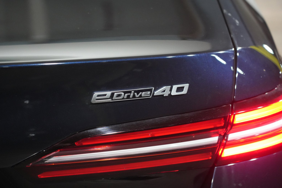 2025 BMW i5 eDrive40 M Sport Sedan