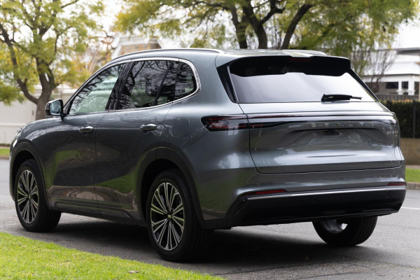 2026 MY27 Geely Starray EM-i P145 Inspire Extended Range SUV Image 2