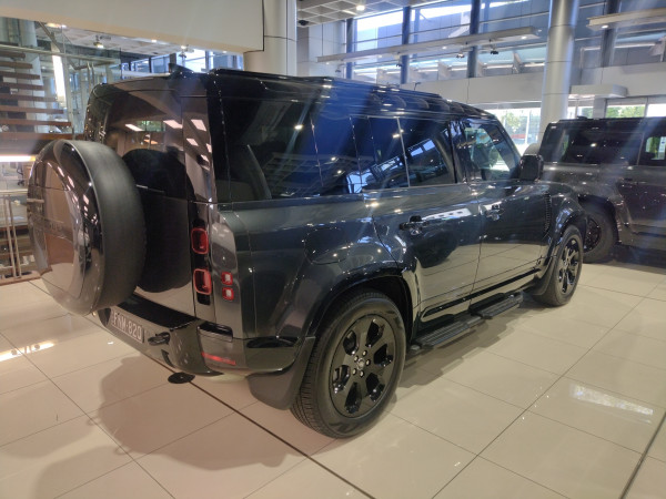 2024 MY25 Land Rover Defender L663 110 D350 X SUV image 2