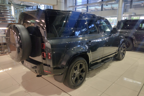 2024 MY25 Land Rover Defender L663 110 D350 X SUV