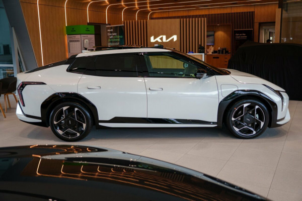 2026 Kia EV4  GT-Line Long Range Sedan Image 6