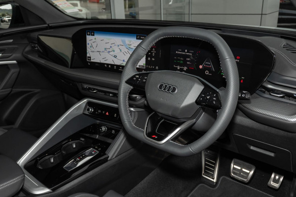 2026 Audi Q5 e-hybrid 270kW SUV image 6