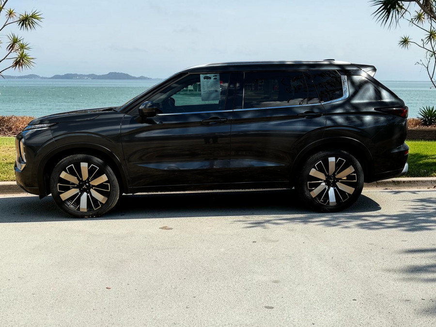 2025 Mitsubishi Outlander ZM Exceed SUV Image 8