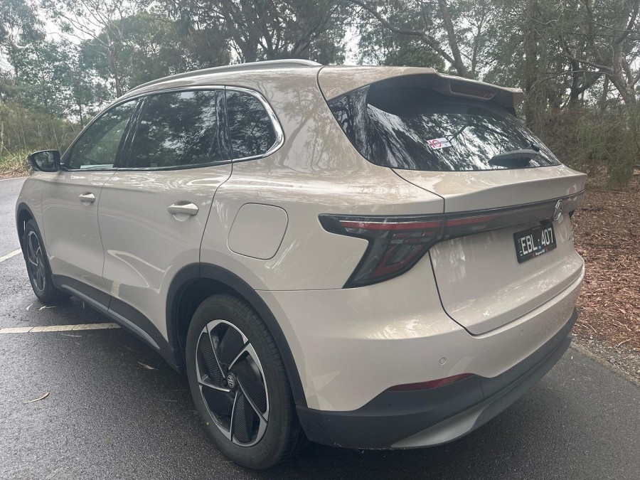 2025 MG MGS5 EV ZS3EM Essence 62 SUV Image 8