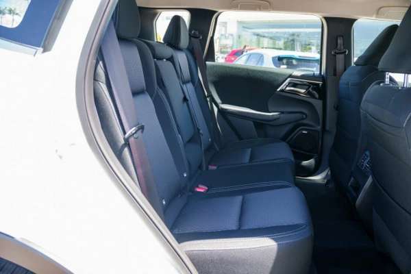 2026 MY25 Mitsubishi Outlander ZM ES SUV Image 9