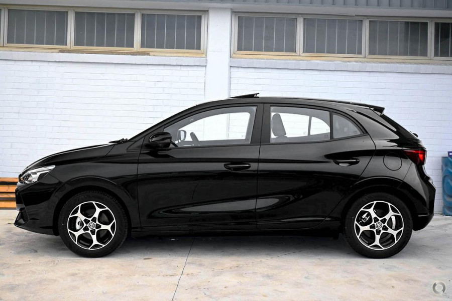 2026 MY25.5 MG MG3 ZP22 Essence Hybrid+ Hatch Image 3