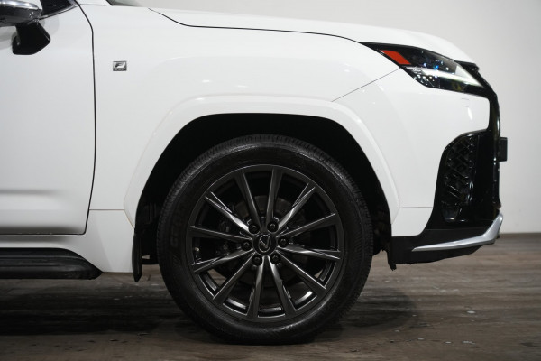 2023 Lexus Lx600 F Sport SUV Image 5