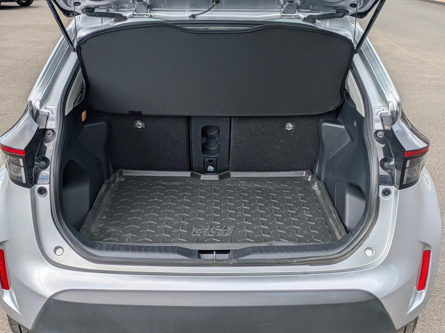 2024 Toyota Yaris Cross MXPJ10R GX SUV Image 12