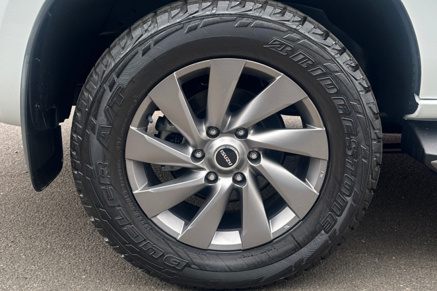 2021 Isuzu MU-X RJ LS-U SUV Image 16