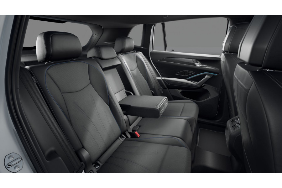 2025 Volkswagen Tiguan CT 195TSI R-Line SUV Image 12