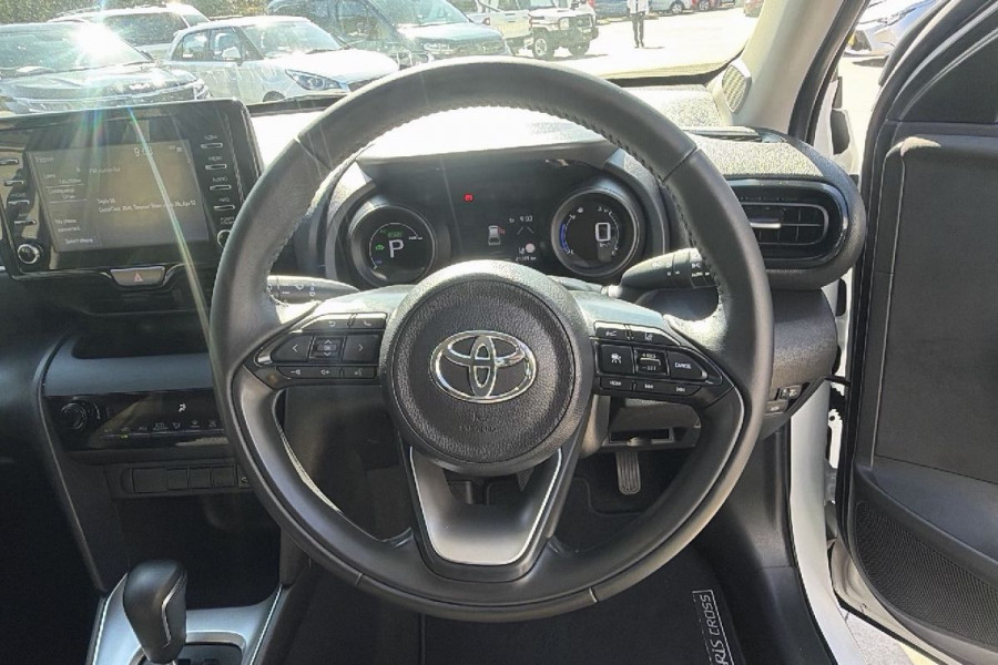 2023 Toyota Yaris Cross MXPJ10R GX SUV Image 15