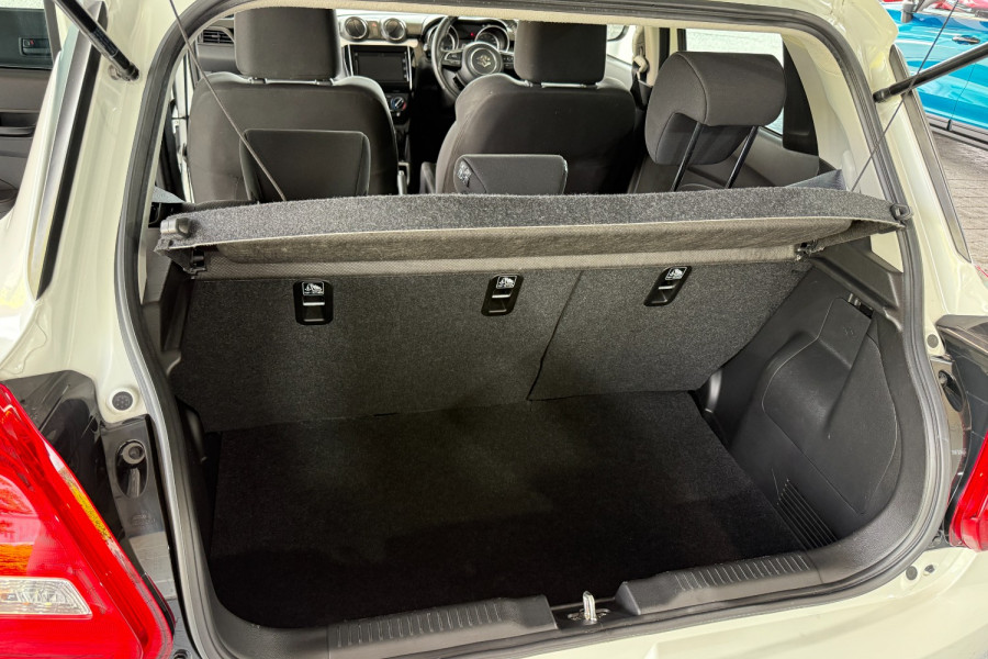 2023 Suzuki Swift AZ Series II GL Hatch Image 25
