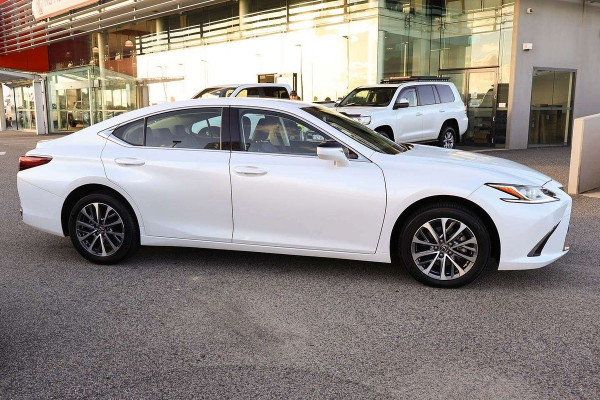 2024 Lexus ES AXZA10R ES250 Luxury Sedan Image 3
