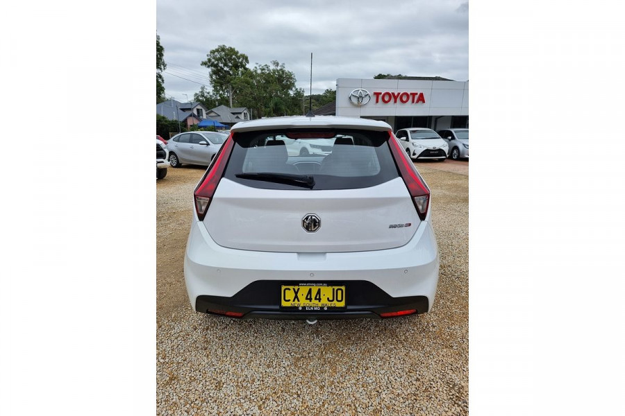2020 MG MG3 SZP1 Core Hatch Image 6