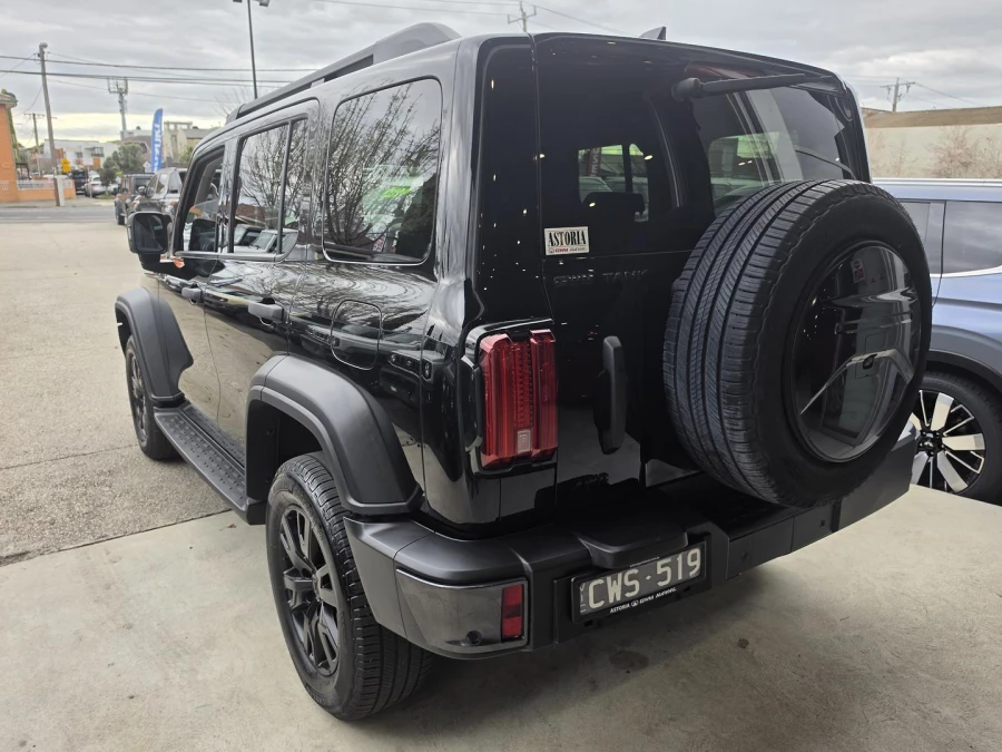 2023 GWM Tank 300 P01 Ultra SUV Image 6