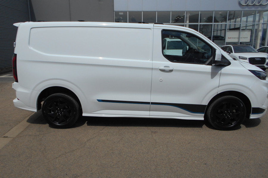 2024 MY24.50 Ford Transit Custom AV Sport SWB Van Image 21