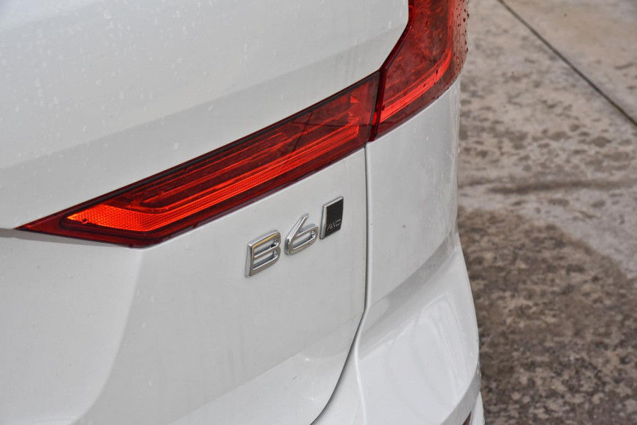 2023 Volvo XC60  Ultimate B6 Dark SUV Image 23