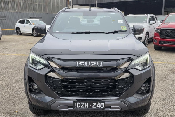 2026 MY25.5 Isuzu D-MAX RG X-TERRAIN Ute Image 2