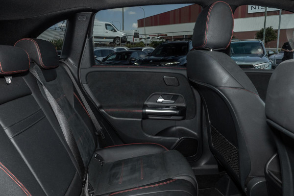 2019 Mercedes-Benz B-Class W247 B180 Hatch image 9