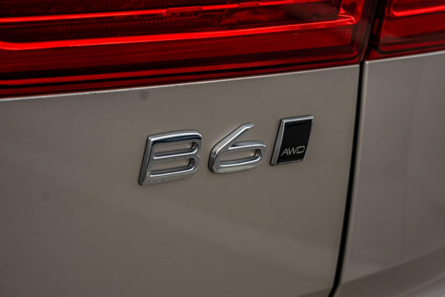 2023 Volvo XC60 UZ Ultimate B6 Dark SUV Image 23