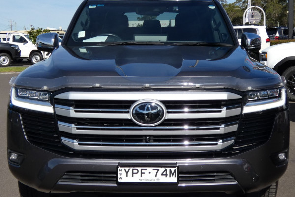 2021 Toyota LandCruiser FJA300R LC300 SAHARA 4X4 SUV Image 3