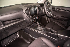 2024 Isuzu D-MAX RG SX High Ride Cab Chassis