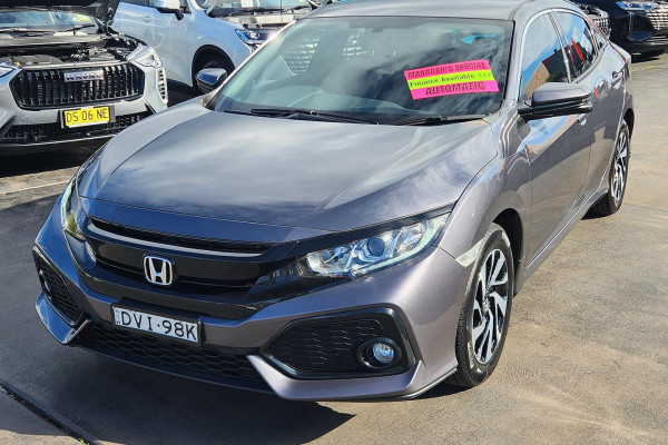 2017 Honda Civic 10th Gen VTi-S Hatch Image 7