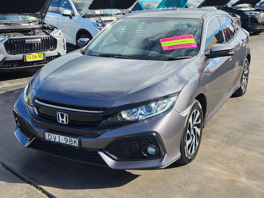 2017 Honda Civic 10th Gen VTi-S Hatch Image 7