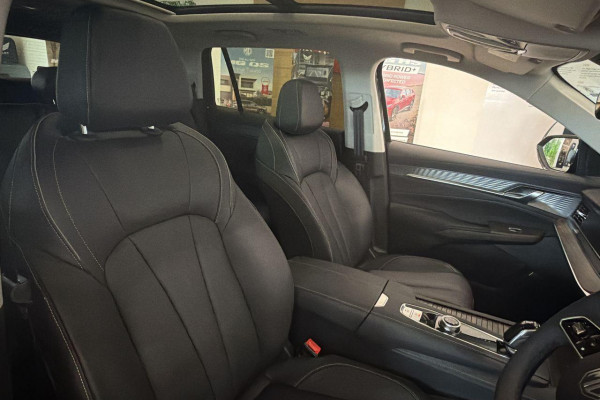 2025 MG QS IS31 Essence SUV Image 30