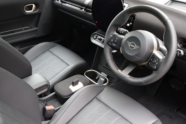2026 MINI Cooper F66 C Favoured Hatch image 6