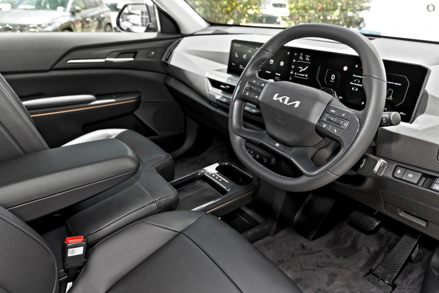 2026 Kia EV5 OVc Earth SUV Image 6