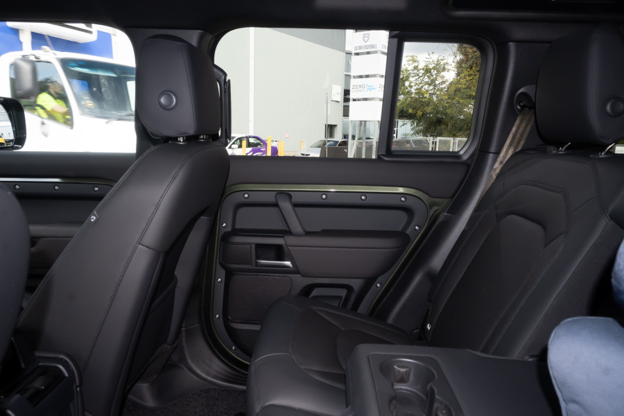 2026 Land Rover Defender L663 110 D350 X-Dynamic SE SUV