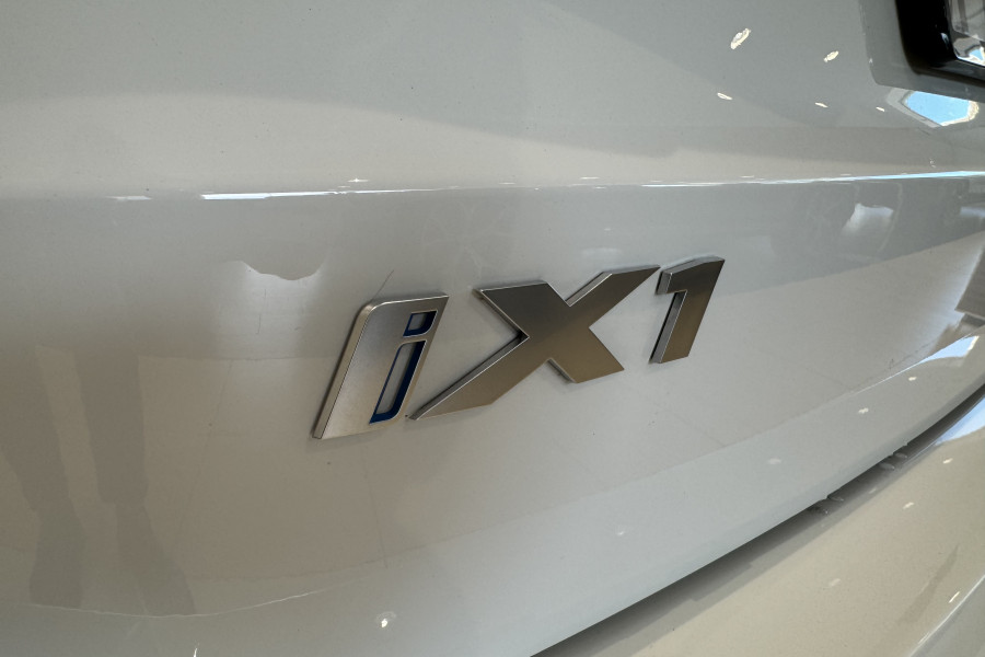 2023 BMW iX1 U11 eDrive20 xLine SUV Image 12