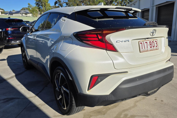 2020 Toyota C-HR NGX Koba SUV Image 5